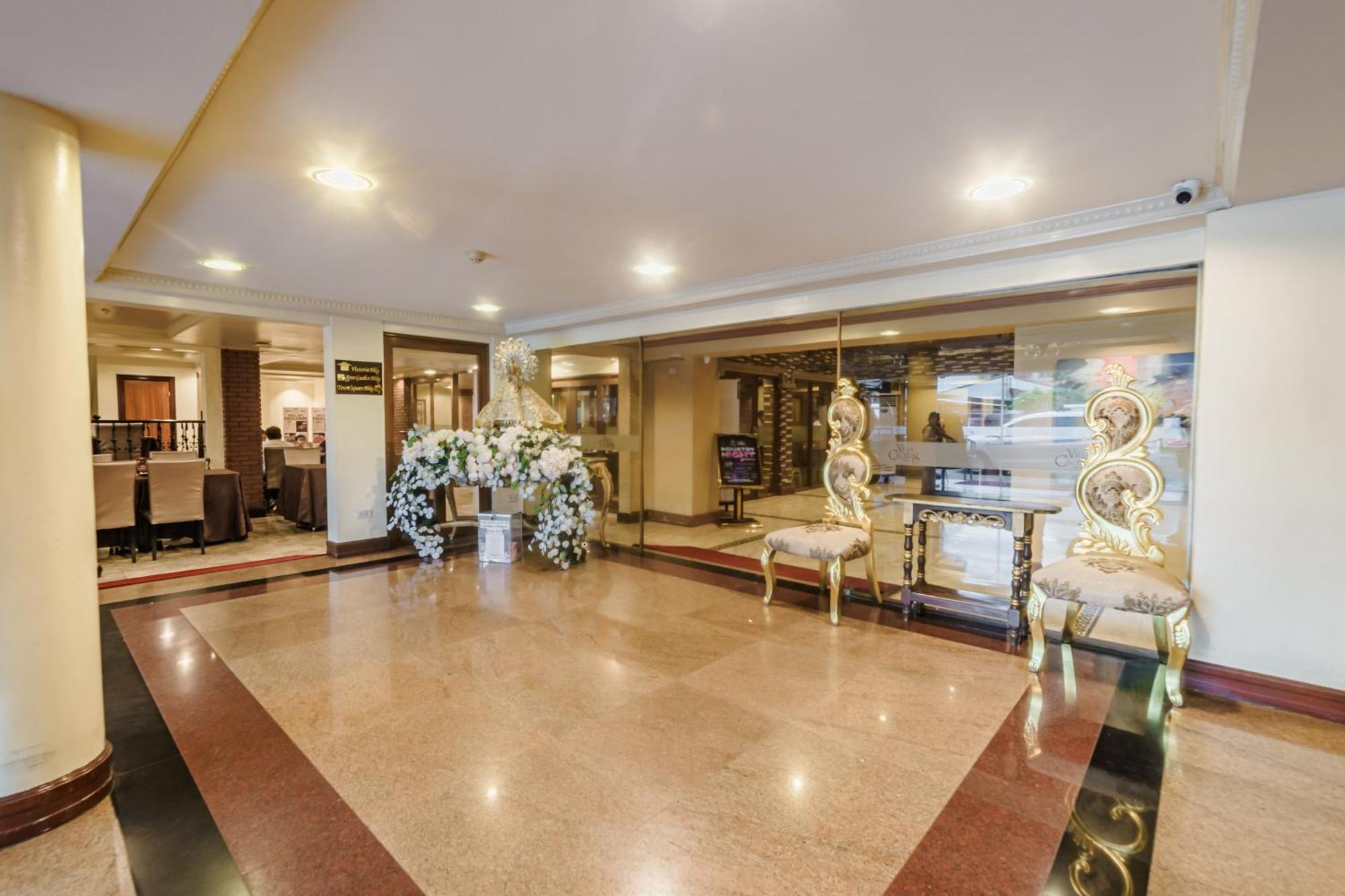 Villa Caceres Hotel Naga  Bagian luar foto
