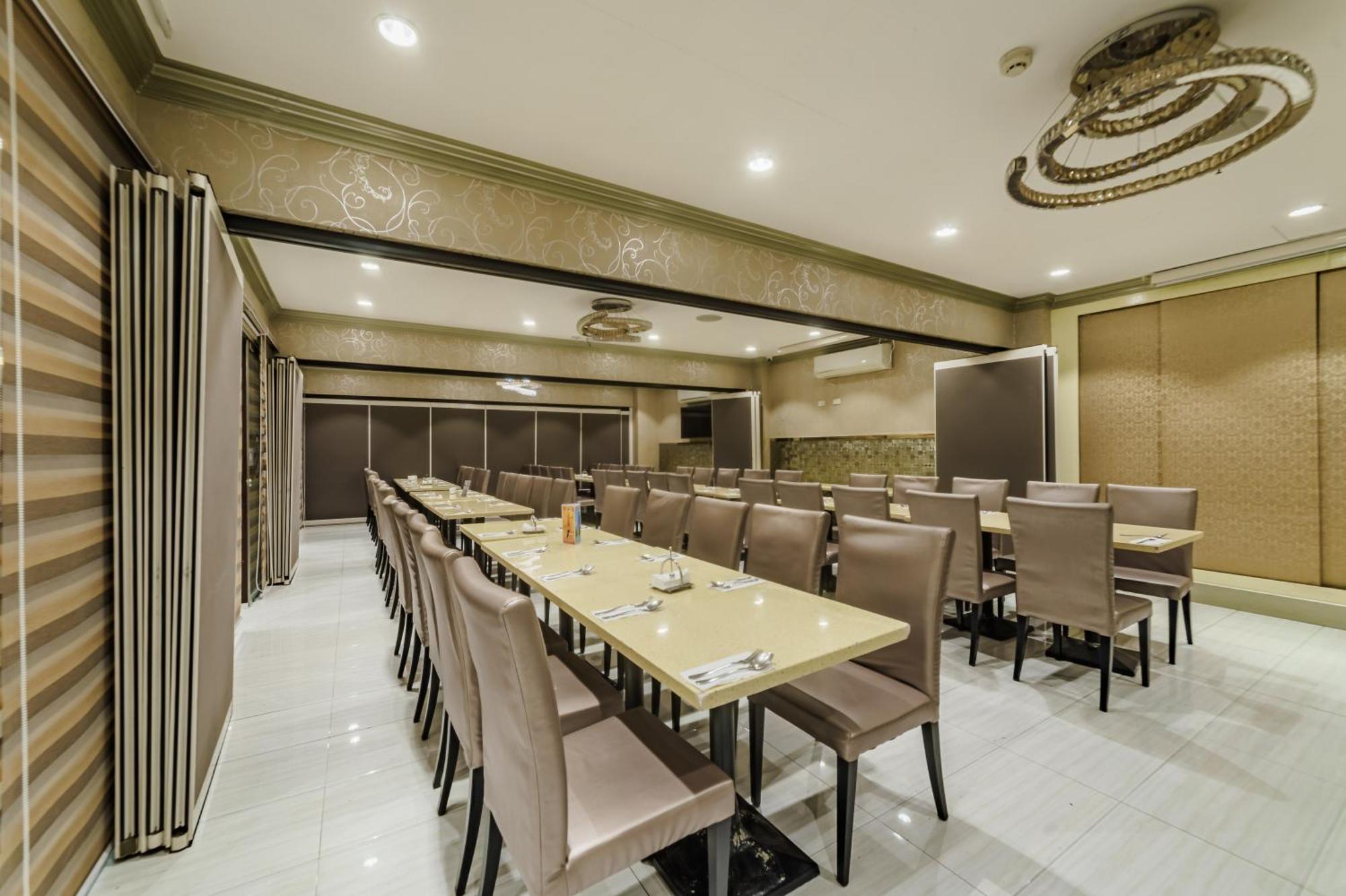 Villa Caceres Hotel Naga  Bagian luar foto