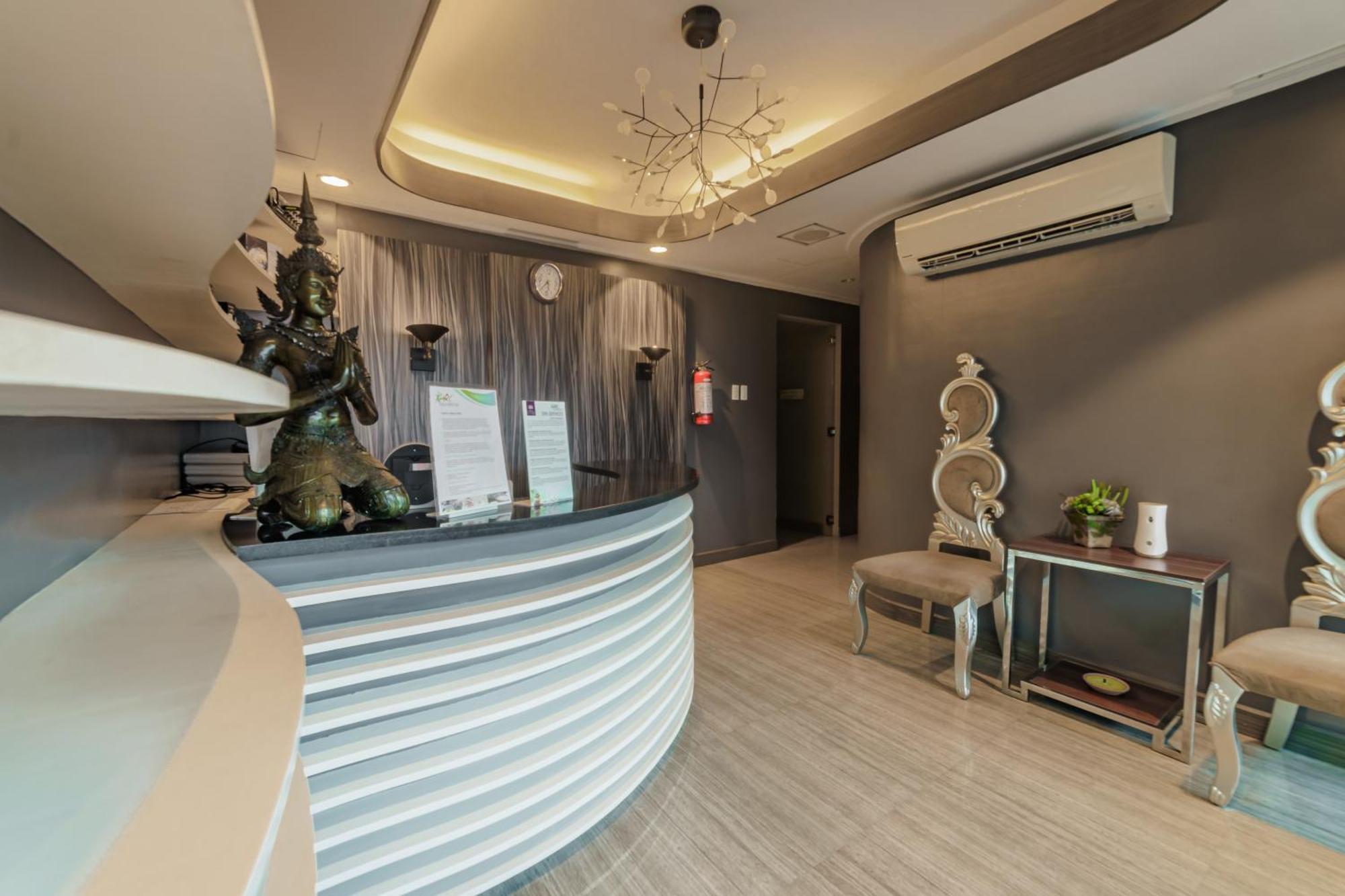 Villa Caceres Hotel Naga  Bagian luar foto