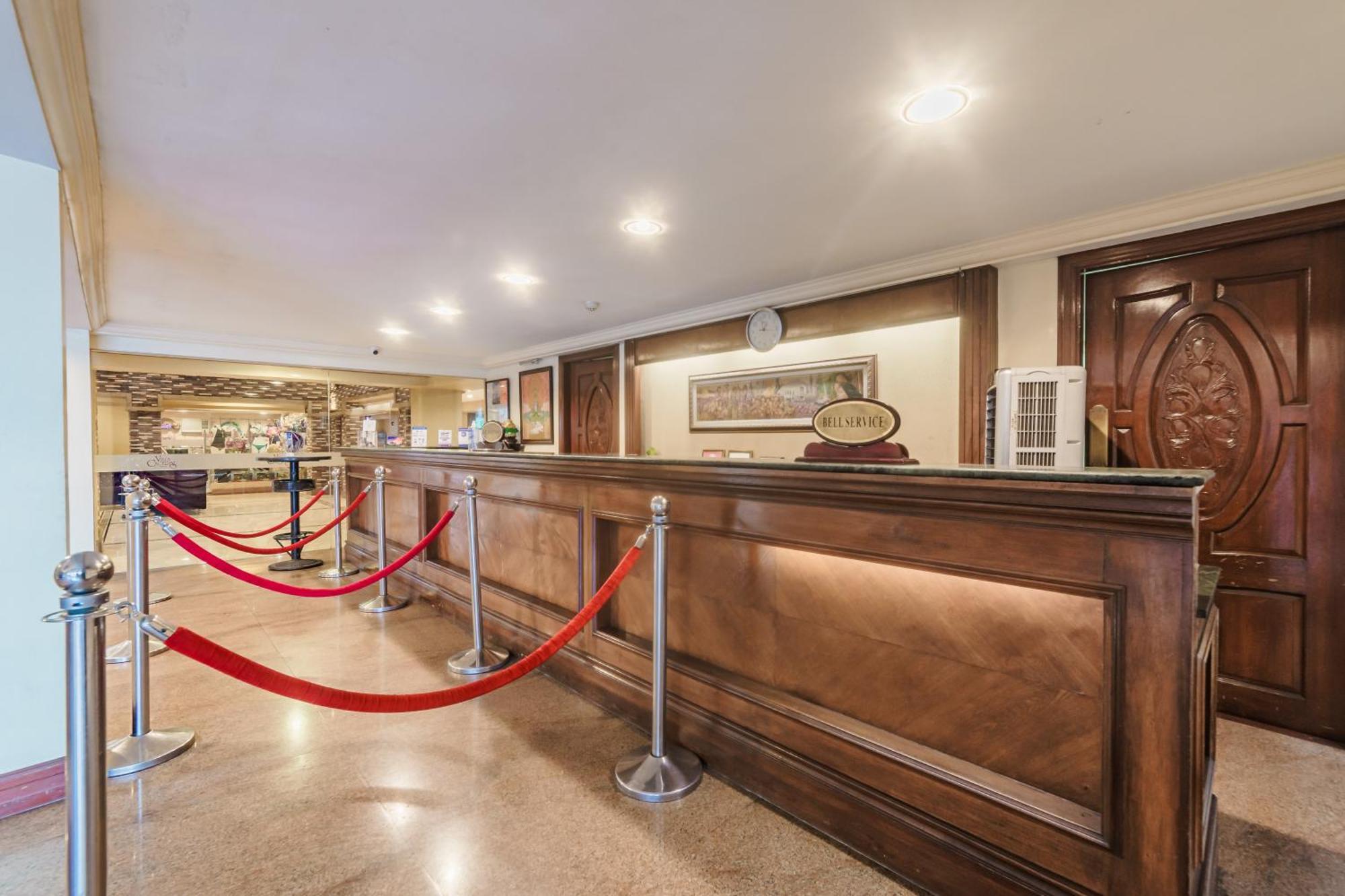 Villa Caceres Hotel Naga  Bagian luar foto
