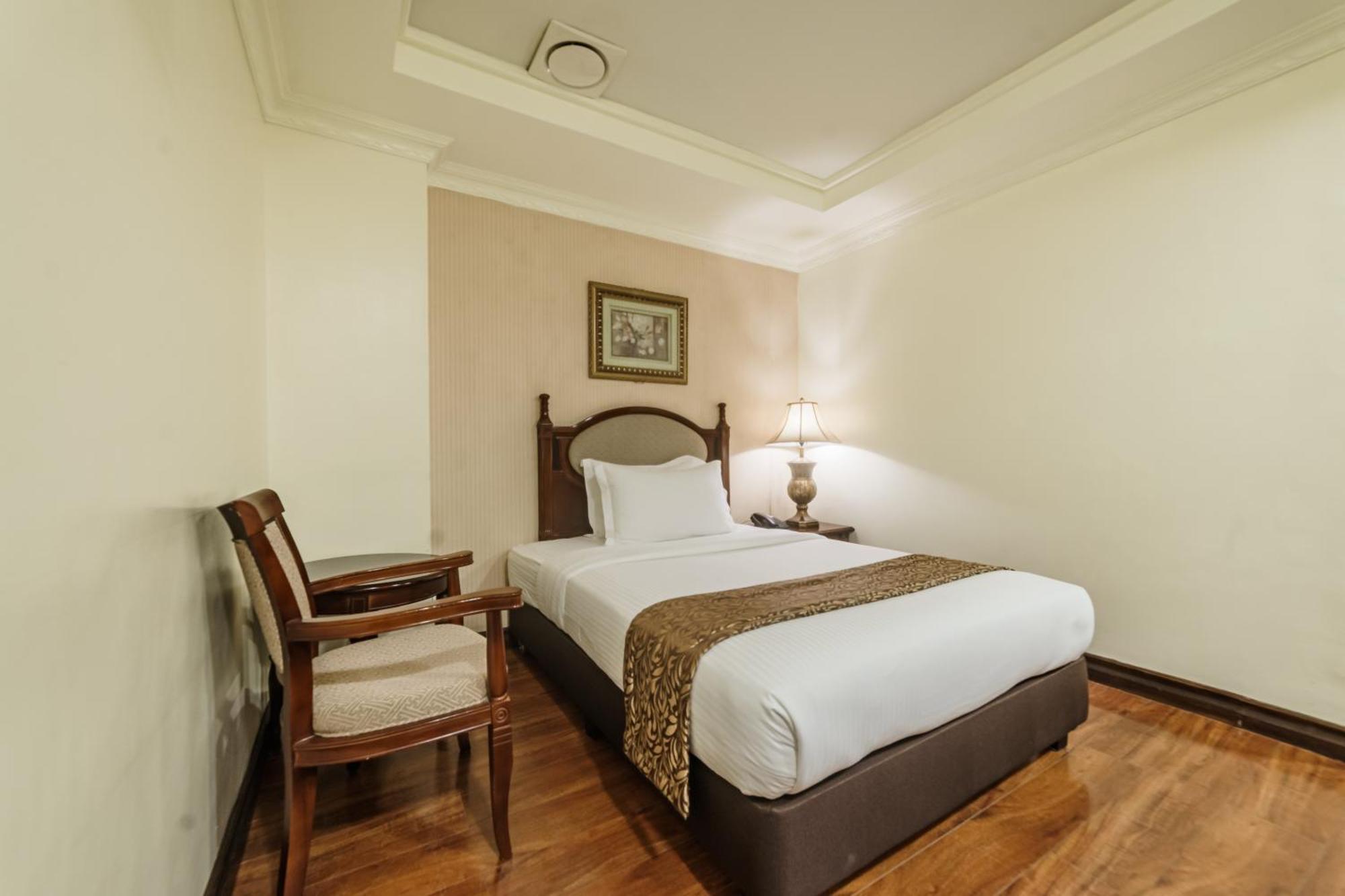 Villa Caceres Hotel Naga  Bagian luar foto